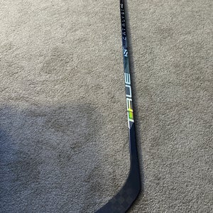 Senior True Catalyst Pro Right Handed Hockey Stick T28  (New)