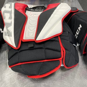 Small CCM Eflex 5.9 Goalie Chest Protector (Used)