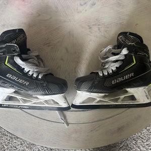 2023 Bauer Pro Hockey Goalie Skates Regular Width  Size 5 (Used)