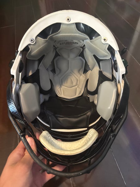Youth Medium Riddell SpeedFlex Helmet (Used) | SidelineSwap | Buy and ...