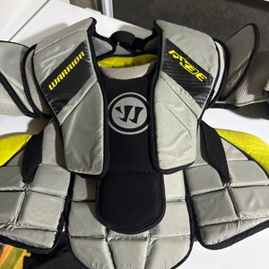 Used Large/XL Warrior RX3E Goalie Chest Protector
