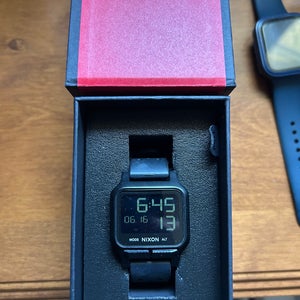 Nixon heat Watch