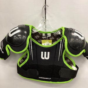 Winnwell (Used) Large Youth Intermediate Shoulder Pads