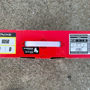 CCM Tacks 9350 Hockey Skates Regular Width Size 1 (New)