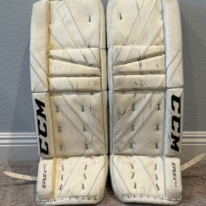 29” CCM Eflex 5.5 Goalie Leg Pads