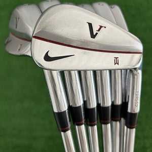 Nike TW Tiger Woods VR Forged Iron Set 4-P / Dynamic Gold 120 Stiff