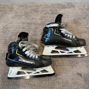 2021 Bauer Pro Hockey Goalie Skates   Size 4 (Used)