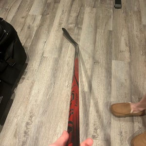 Intermediate Bauer Vapor Hyperlite 2 Left Hand Hockey Stick P92 Pro Stock (New)