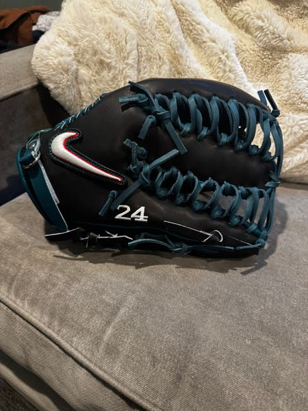 激レア　NIKE SHADO elite硬式グローブ 激レア NIKE SHADO elite硬式グローブ ナイキ 野球 グローブ