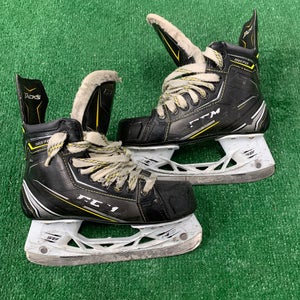 Junior CCM Tacks 9070 Hockey Skates | Size 3