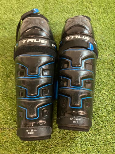 Intermediate True XC9 Shin Pads 14" (Used)