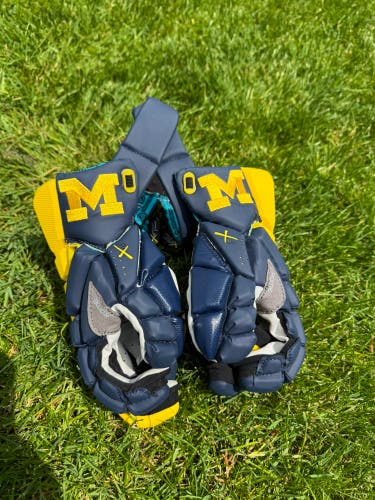 Michigan Lacrosse D1 - Maverick Rome Lacrosse Gloves (New)
