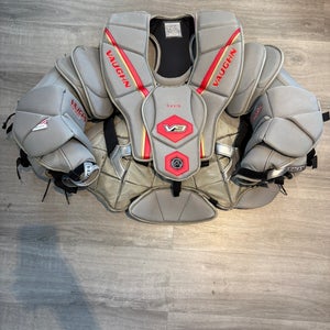 University of Denver Large Davis Vaughn Velocity V9 Goalie Chest Protector Pro Stock (Used)