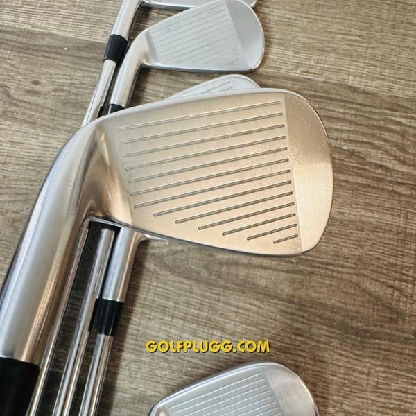 2024 Mizuno Pro 245 Iron Set 4-PW / Project X LZ, Extra Stiff Flex