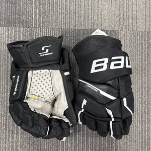 Bauer supreme Mach hockey gloves