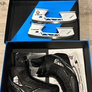 True Pro Custom Hockey Skates Size 9 (New)