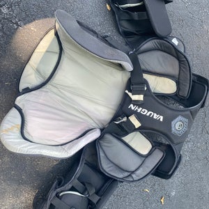 Large  Vaughn V9 Pro Carbon Goalie Chest Protector  (Used)