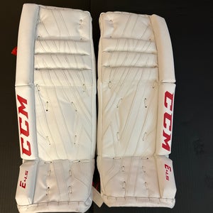 22"  CCM Extreme Flex E4.5 Goalie Leg Pads (New)