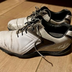 Men's Size M 7.5 (W 8.5) Footjoy Golf Shoes (Used)