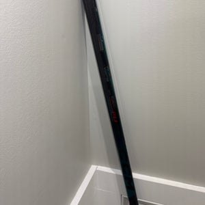 CCM VIZION STICK SENIOR Right Hand 70 Flex P29  + 11/4