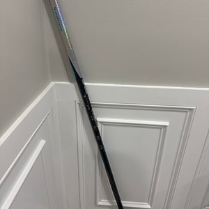 Senior Bauer Right  Hand P28 70 Flex  (New) Nexus Tracer Hockey Stick