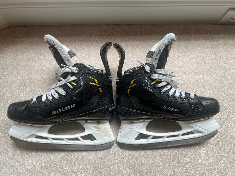 Bauer Supreme M5 Pro Hockey Skates Extra Wide Width  Size 3.5 (Used)