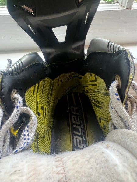 Bauer Supreme M5 Pro Hockey Skates Extra Wide Width  Size 3.5 (Used)