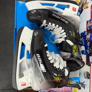 Bauer Vapor Hyperlite 2 Hockey Skates (New)-Senior (Boots only- blades sold separately)