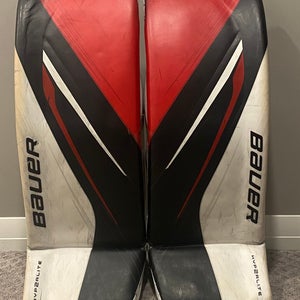 XS  2023 Bauer Hyperlite 2 Goalie Leg Pads (Used)