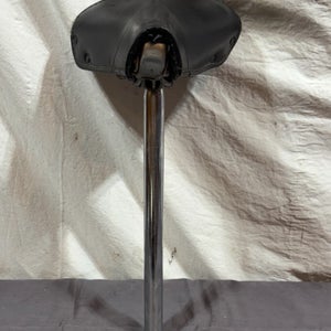 Vintage Brooks England Black Spring Padded Comfort Saddle 25.4x350mm Seatpost