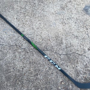 CCM RibCor Trigger 4 PRO Pro Stock Hockey Stick Grip 100 Flex Right P28 5154