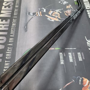 2 PACK | P28 | 82 Flex NEW! Senior Bauer Vapor Hyperlite 2 Left Hand Hockey Stick Pro Stock #173618