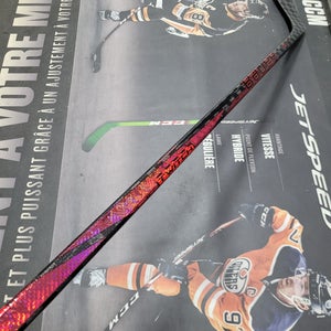 P92 | 87 Flex NEW! Senior Bauer Twitch Left Hand Hockey Stick #162528
