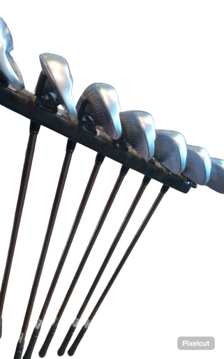 Callaway (Used) Right Handed Men's Regular Flex Graphite Shaft 8 Pieces Iron Set