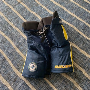 Medium Intermediate Bauer Custom Pro Hockey Pants (Used)