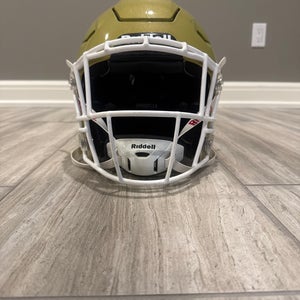 Extra Large Adult Riddell SpeedFlex Helmet (Used)