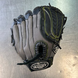 Louisville Slugger (Used) Black Right Hand Throw 11.5" Baseball Glove