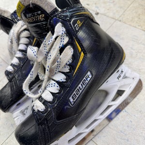 Bauer Supreme 2S Hockey Skates Regular Width Size 4.5 (Used)