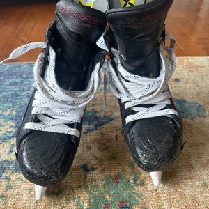 Bauer Vapor Hyperlite 2 Hockey Skates Regular Width  9 (Used)
