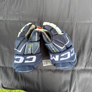 CCM As-v Gloves 11"  (New)
