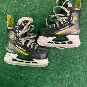 Youth Bauer Vapor X4 Hockey Skates (Regular) Size: 13 (Used)