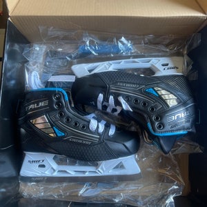 True Catalyst 7X4 Hockey Goalie Skates  6 (New)
