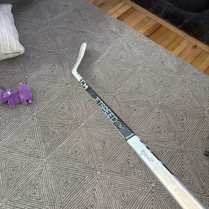 Intermediate CCM Jetspeed FT6 Pro Right Handed Hockey Stick Toe Pattern Pro Stock (Used)