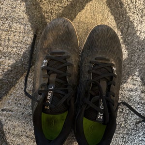 Black Men's Size M 11.0 (W 12.0) Under Armour Yard Metal (Used)