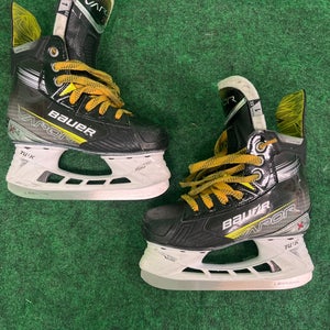 Junior Bauer Vapor X4 Hockey Skates (Extra Wide) | Size 1 (Used)