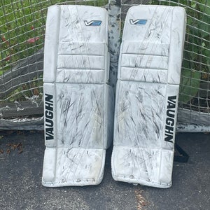 28"  2020 Vaughn V9 Goalie Leg Pads  (Used)