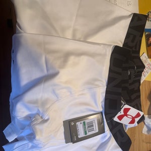 Youth Large  Under Armour (new)- Youth HeatGear®