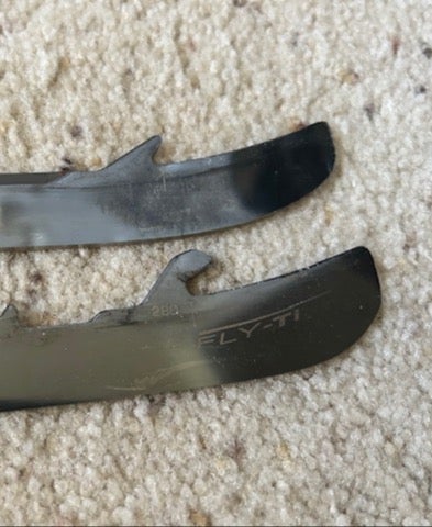 MIC Bauer Supreme 2S Pro Hockey Skates Regular Width Pro Stock 8.5 / 8 3/4 Excellent condition