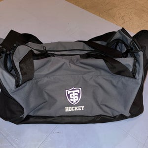 University of St. Thomas Hockey (CCHA) Nike Travel Bag