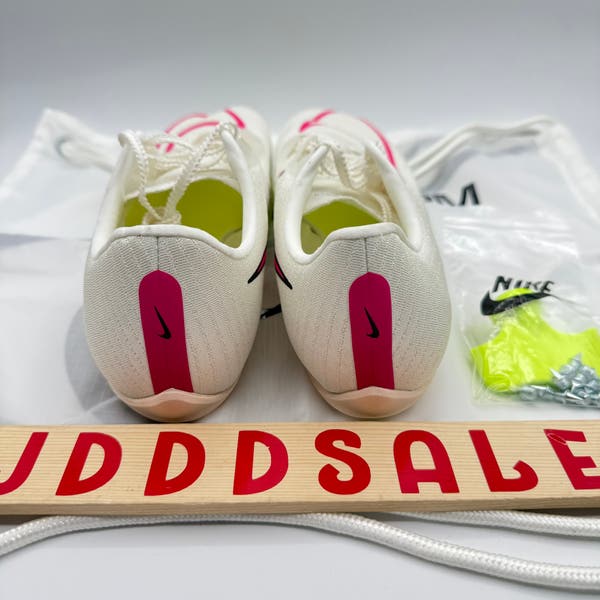 Nike Air Zoom Maxfly Sail Pink Size 8.5 Track & Field Running Spikes DH5359-100 Amazon.com | Nike Air Zoom Maxfly Track Cleat Unisex Sail  main image 4